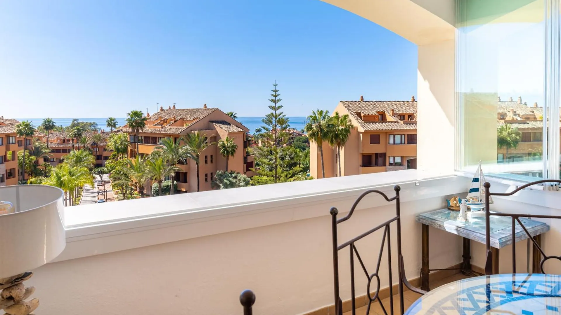 Fantastico Atico Duplex En Marbella, Con Vistas Al Mar Y A 300 Metros De La Playa Apartment 0*, Marbella