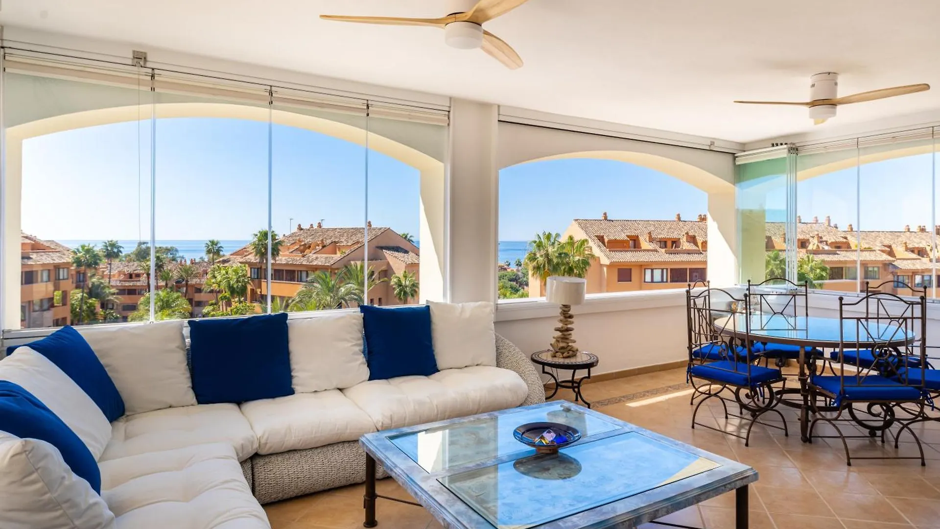 Fantastico Atico Duplex En Marbella, Con Vistas Al Mar Y A 300 Metros De La Playa Apartment