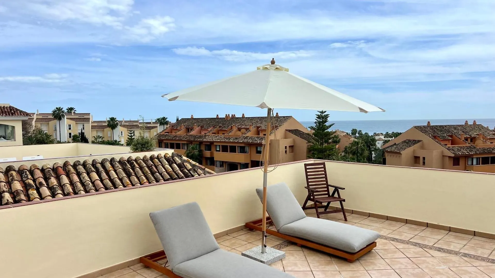 Fantastico Atico Duplex En Marbella, Con Vistas Al Mar Y A 300 Metros De La Playa Apartment Spain